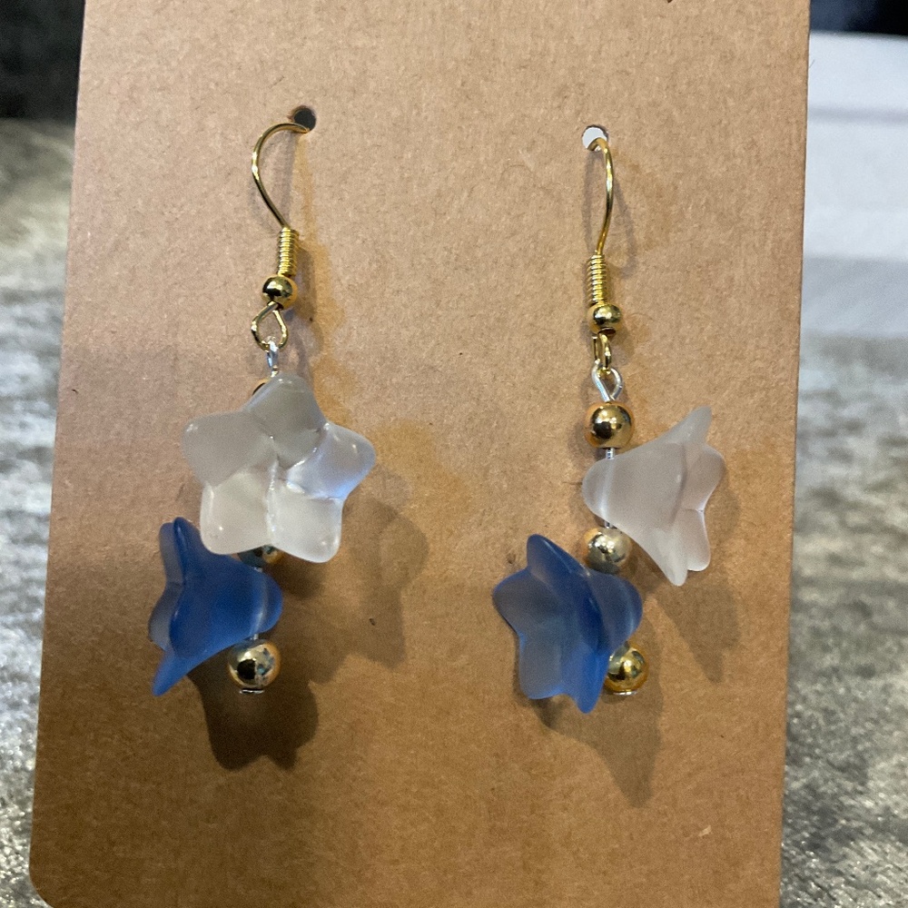 Blue and White Frosted Flower Dangle Pierced Earrings